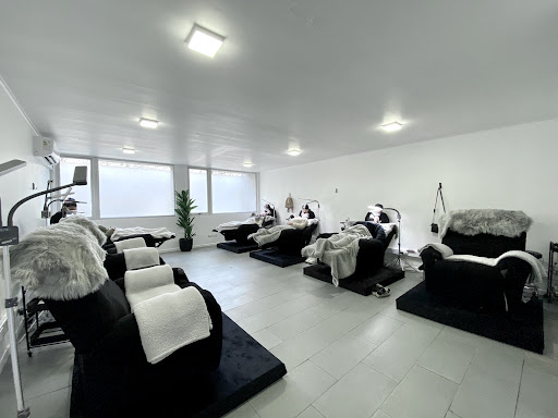 DaniLash Studio