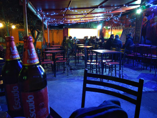 Refugio Bar