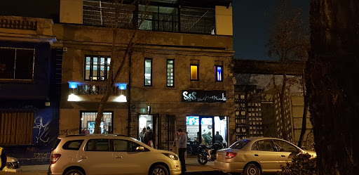 S&S Bar